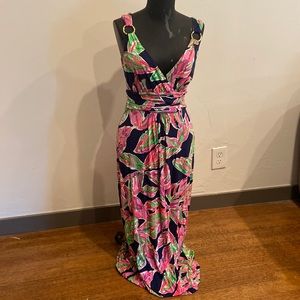 Lilly Putlizer Villa maxi dress size Small. Pink floral.